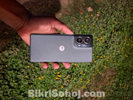 Moto g85
